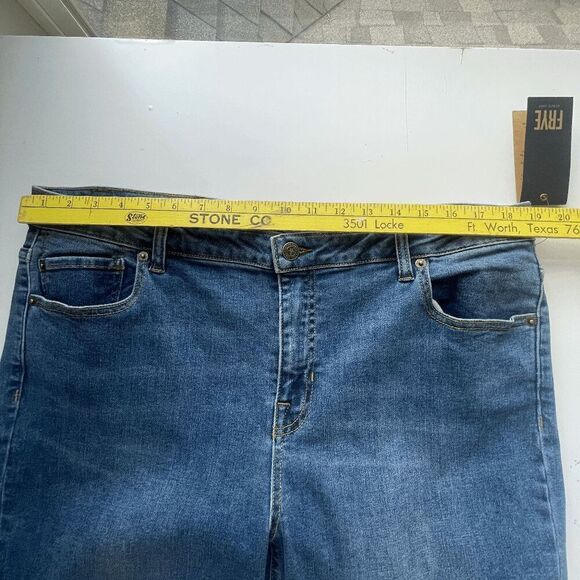 Frye Mid-Rise‎ Split Hem Flare Jean, Size 18W, NWT - Picture 9 of 11